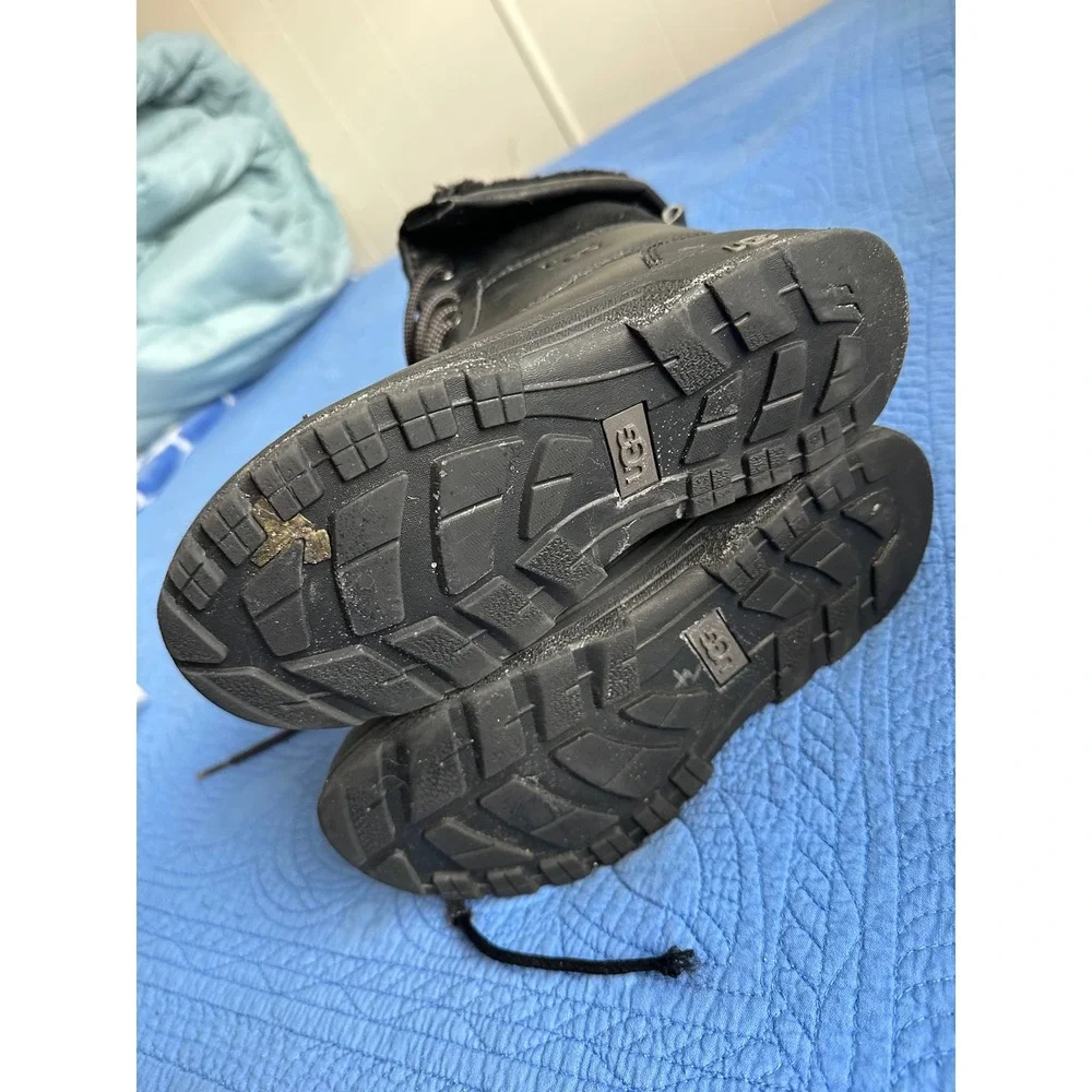 UGG Kids Black Waterproof Winter‎ Boots with Fur Trim Size 3